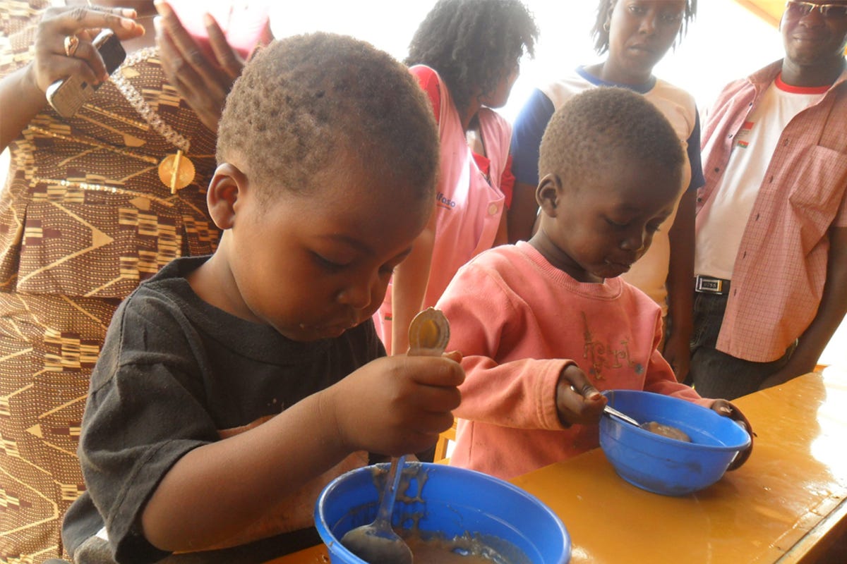 Slideshow-GRET-Combating-child-malnutrition-01.jpg